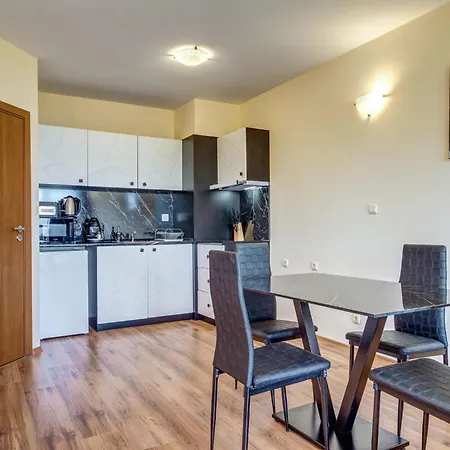 Panoramic Mountain Views 1bd By Flаt Mаnаgеr Апартамент Пампорово